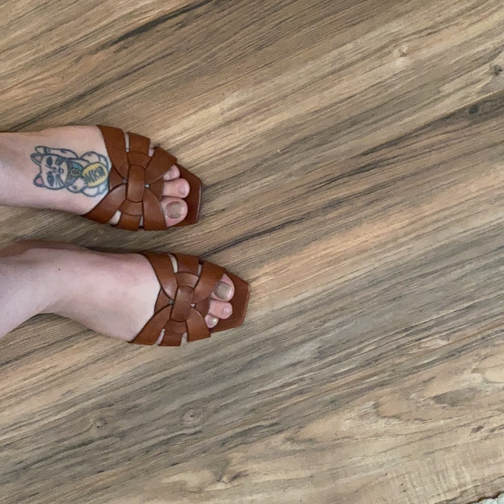 YSL tribute flats LAST PRICE DROP - Picture 9 of 9